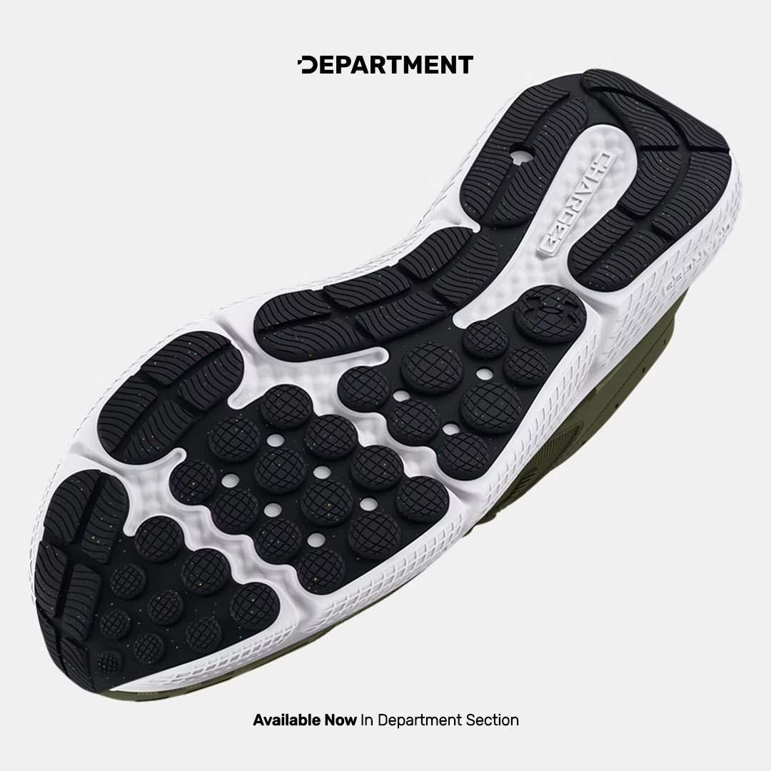 UNDER ARMOUR CHARGED ASSERT 10