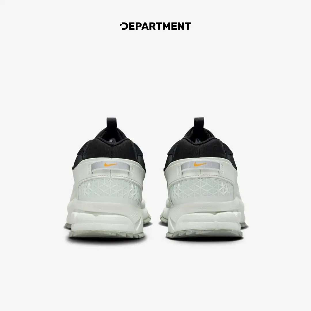NIKE ZOOM VOMERO ROAM