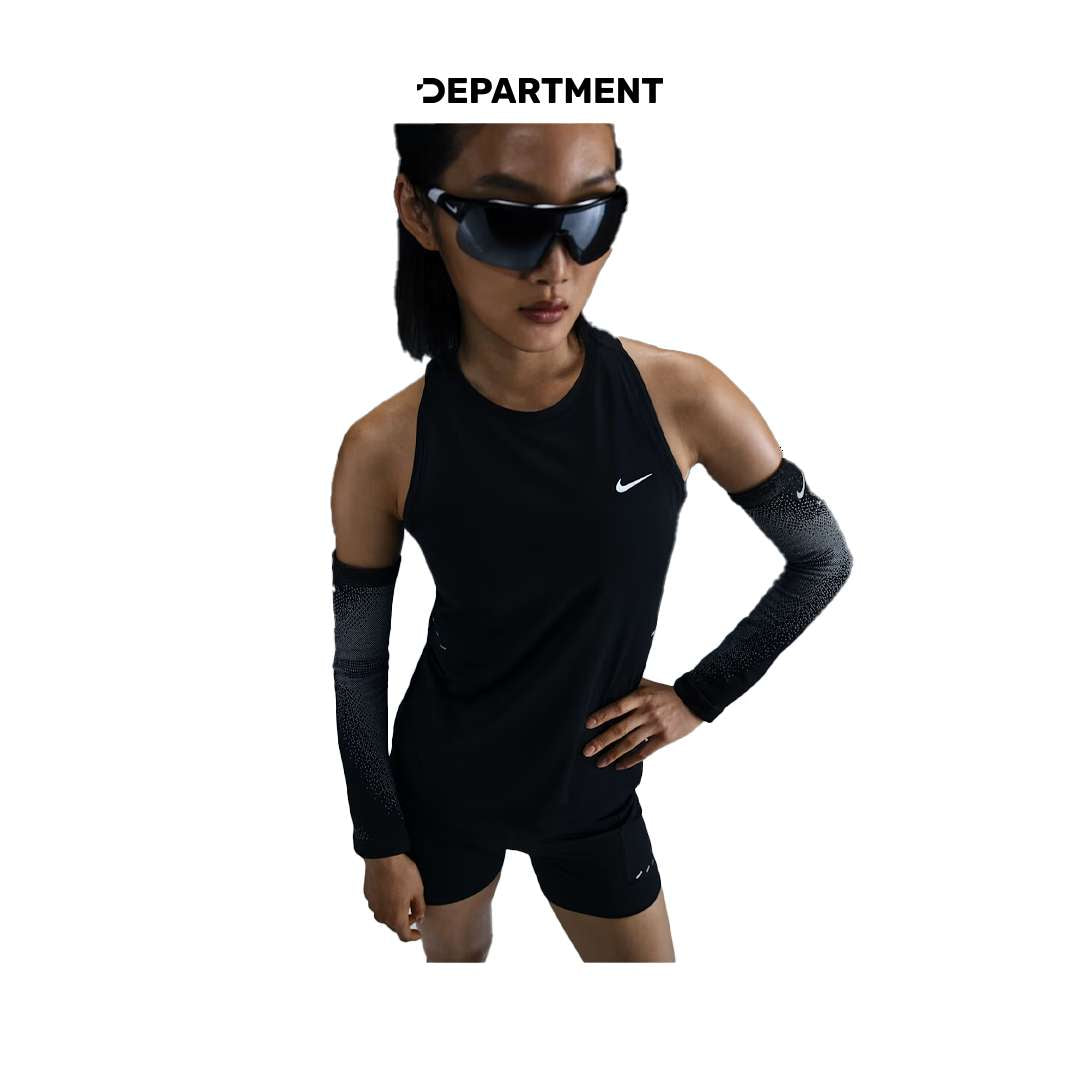 NIKE DRI-FIT SWIFT