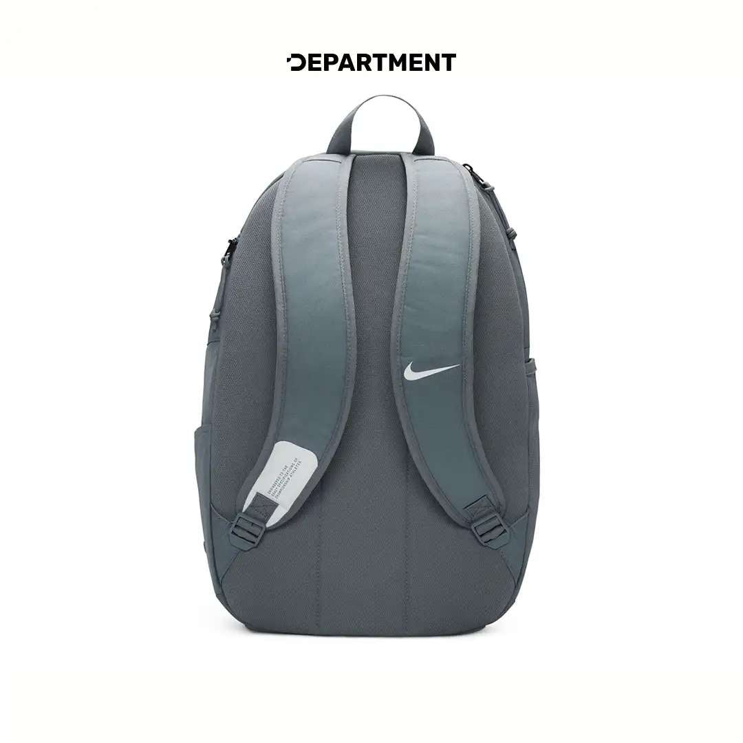NIKE ACADEMY TEAM
