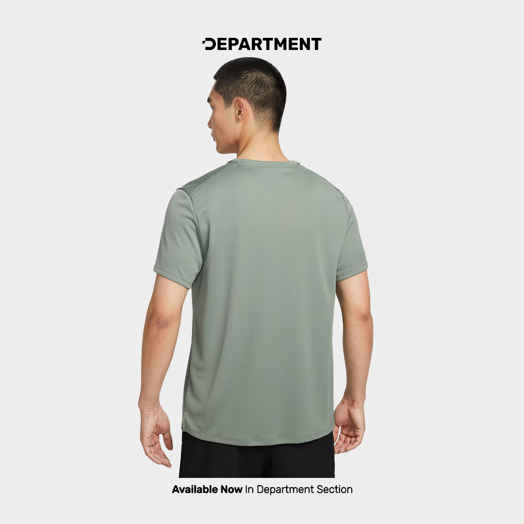 NIKE DRI-FIT UV MILER