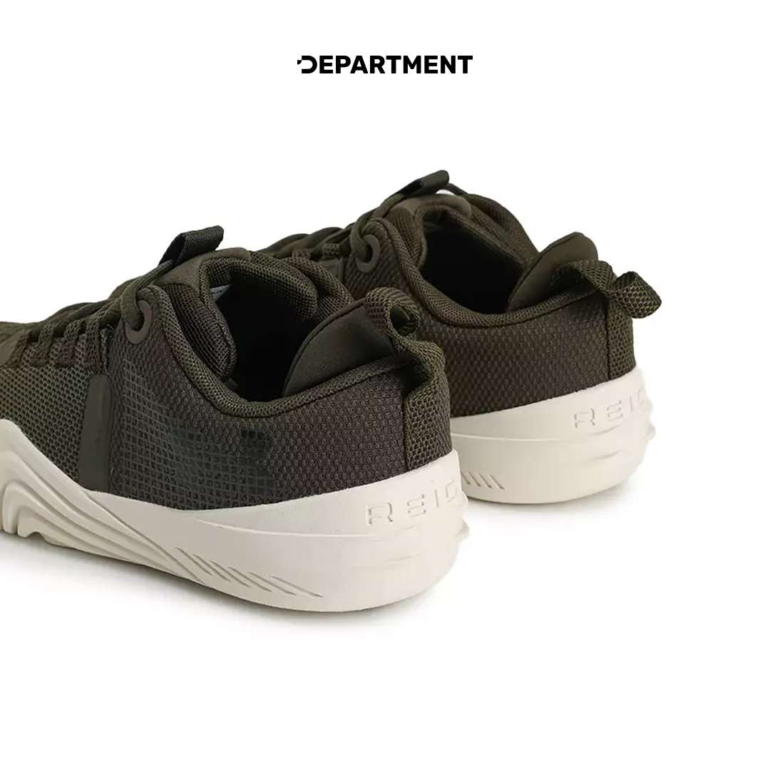 UNDER ARMOUR TRIBASE REIGN 6