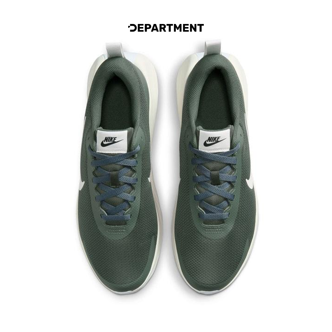 NIKE PROMINA