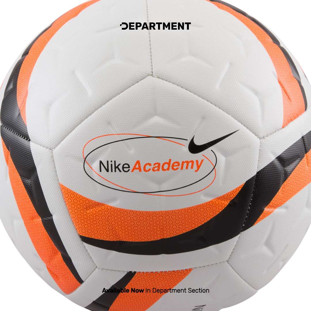 NIKE ACADEMY TEAM