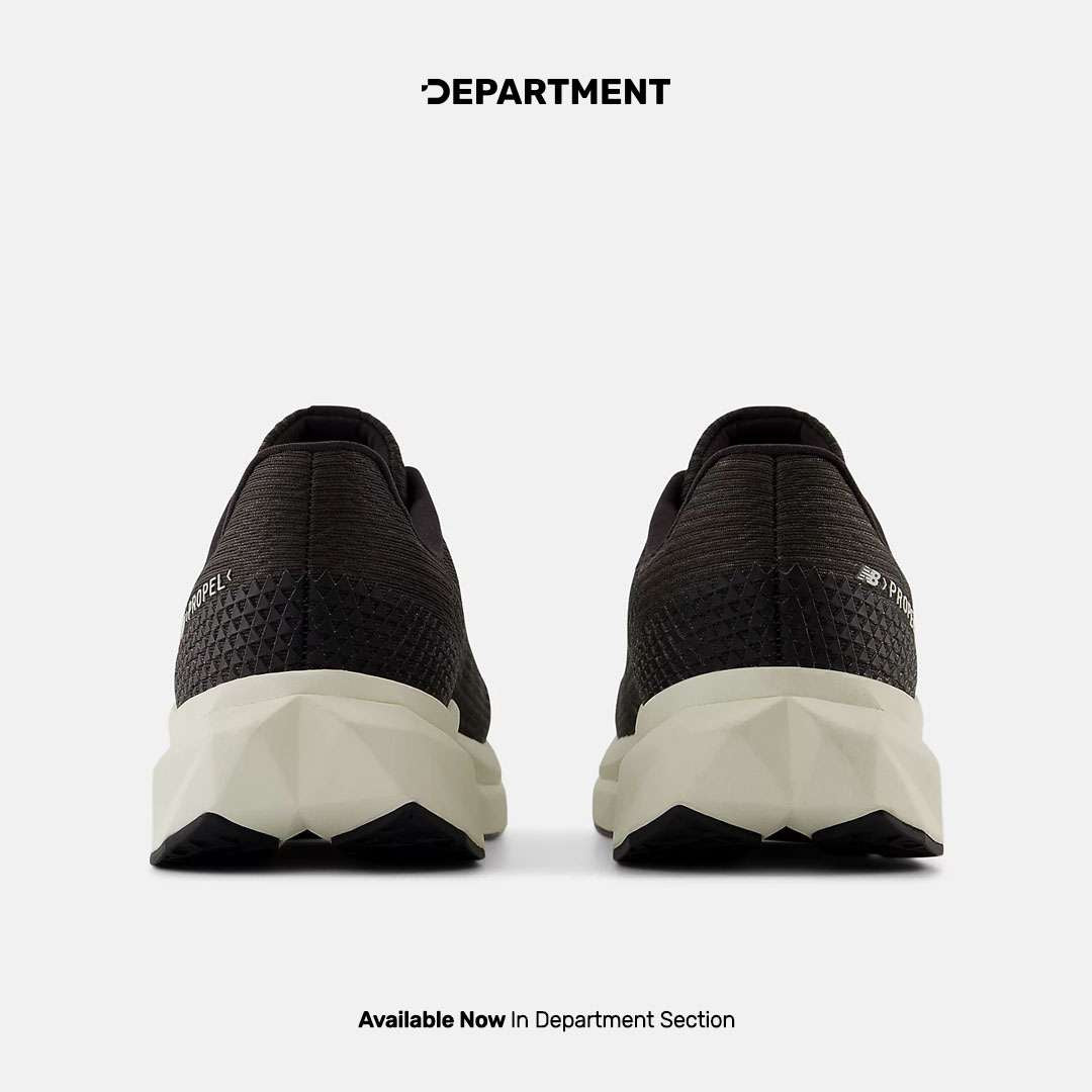 NEW BALANCE FUELCELL PROPEL V5