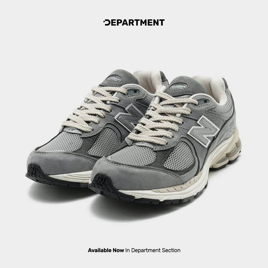 NEW BALANCE 2002R