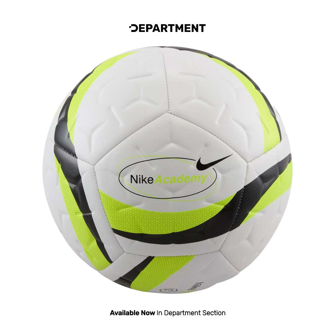 NIKE ACADEMY TEAM