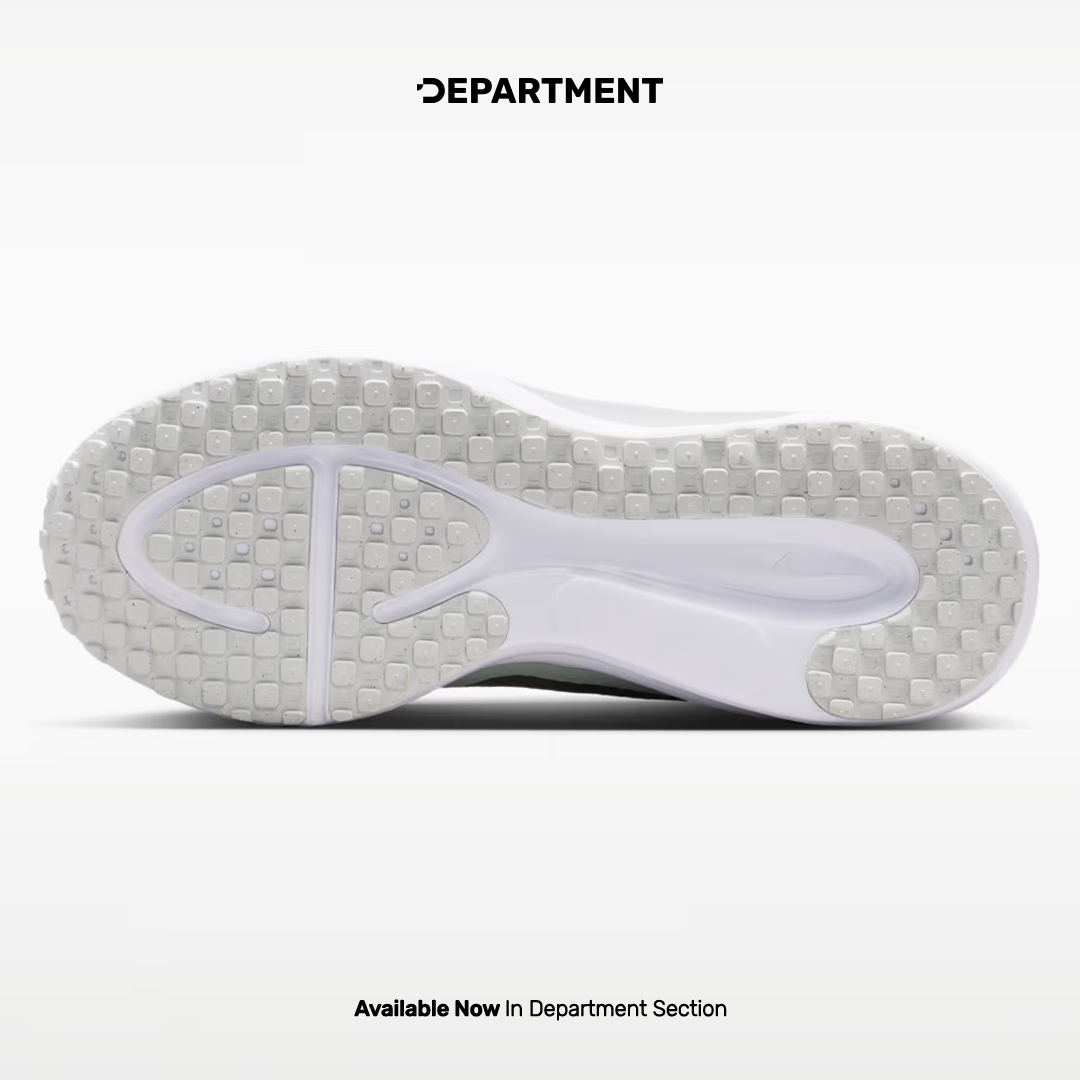 NIKE W REVOLUTION 8