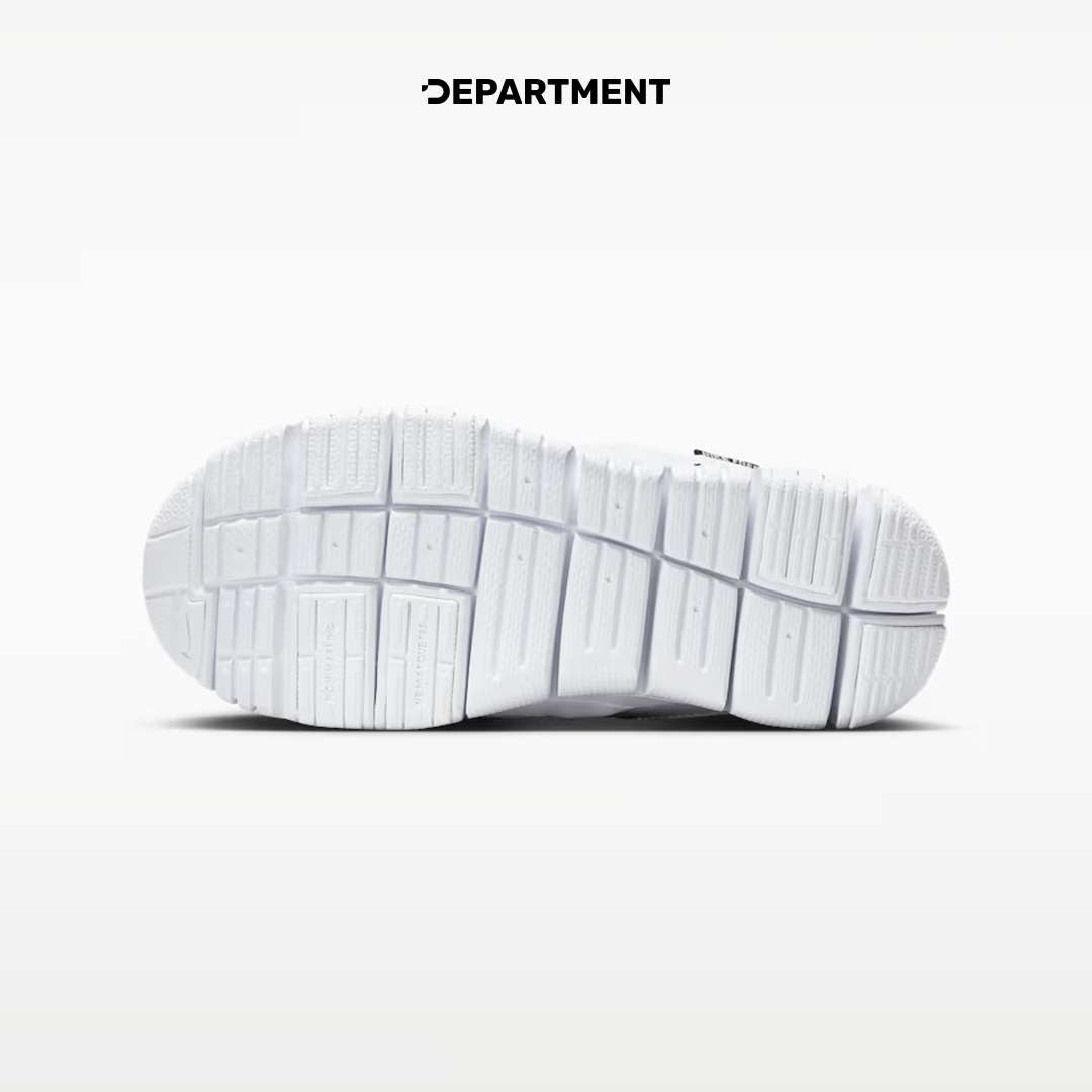 NIKE DYNAMO FREE