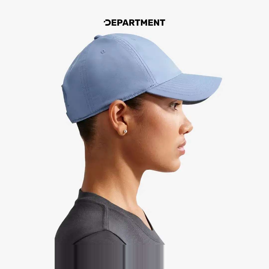 NIKE DRI-FIT CLUB UNSTRUCTURED METAL SWOOSH