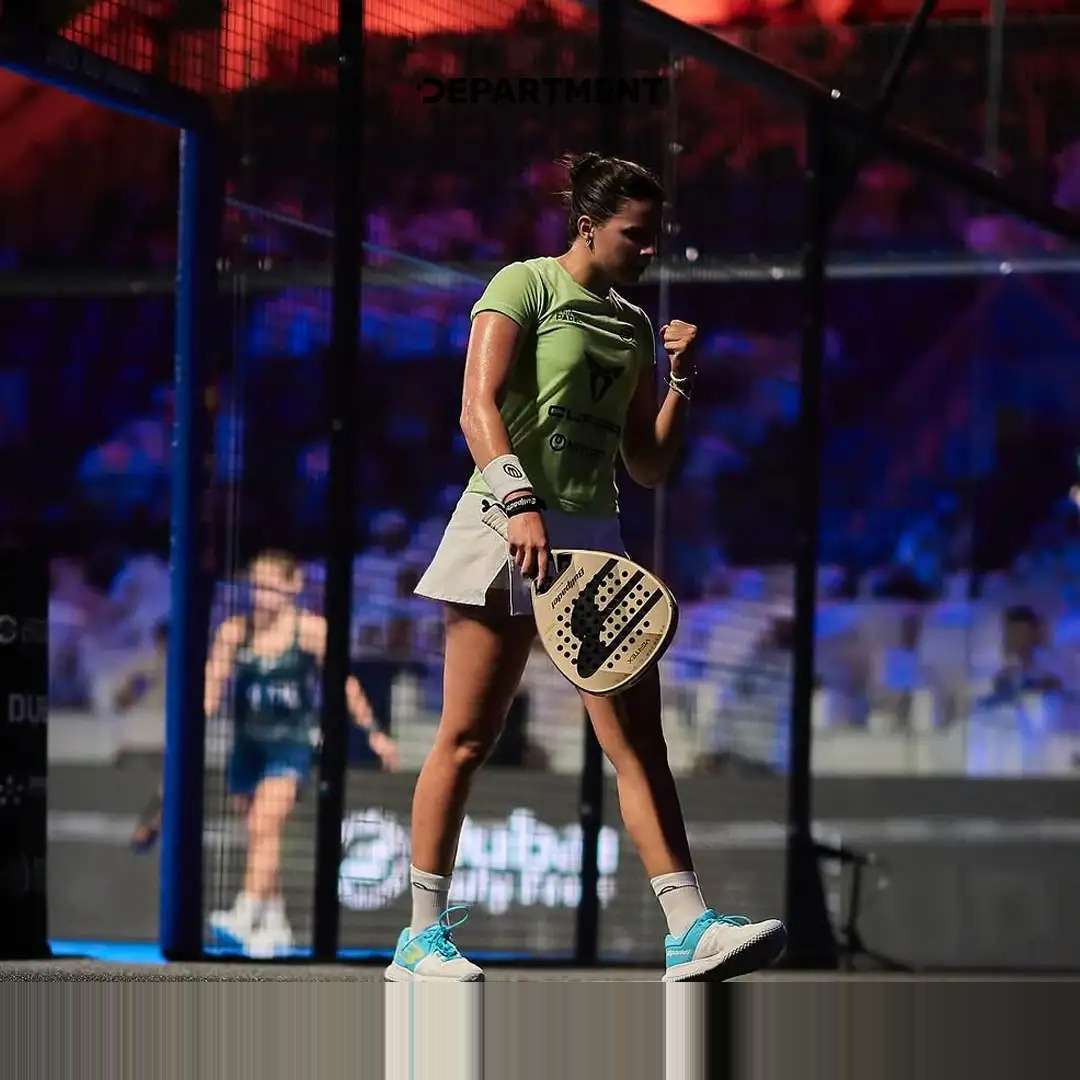 BULLPADEL VERTEX 04 WOMAN 25 BY DELFI BREA
