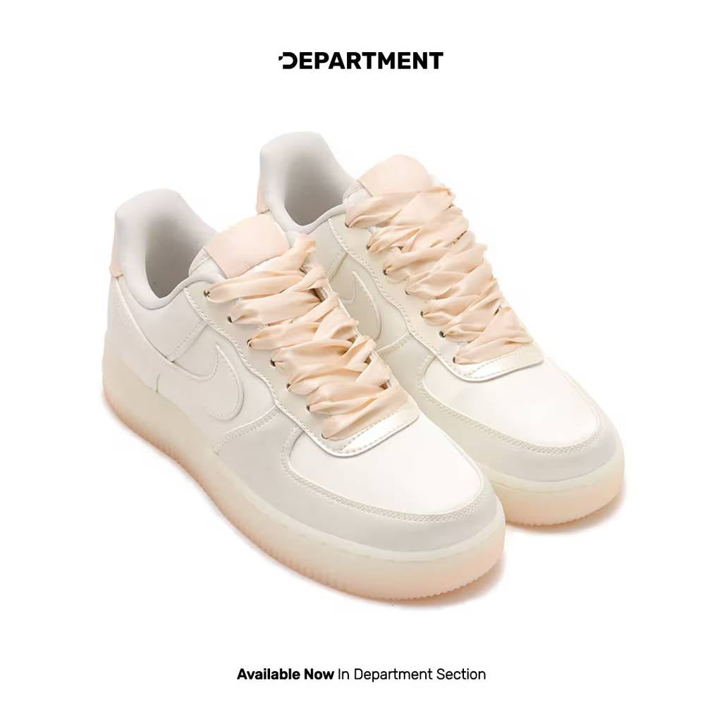 NIKE WMNS AIR FORCE 1 '07 LV8