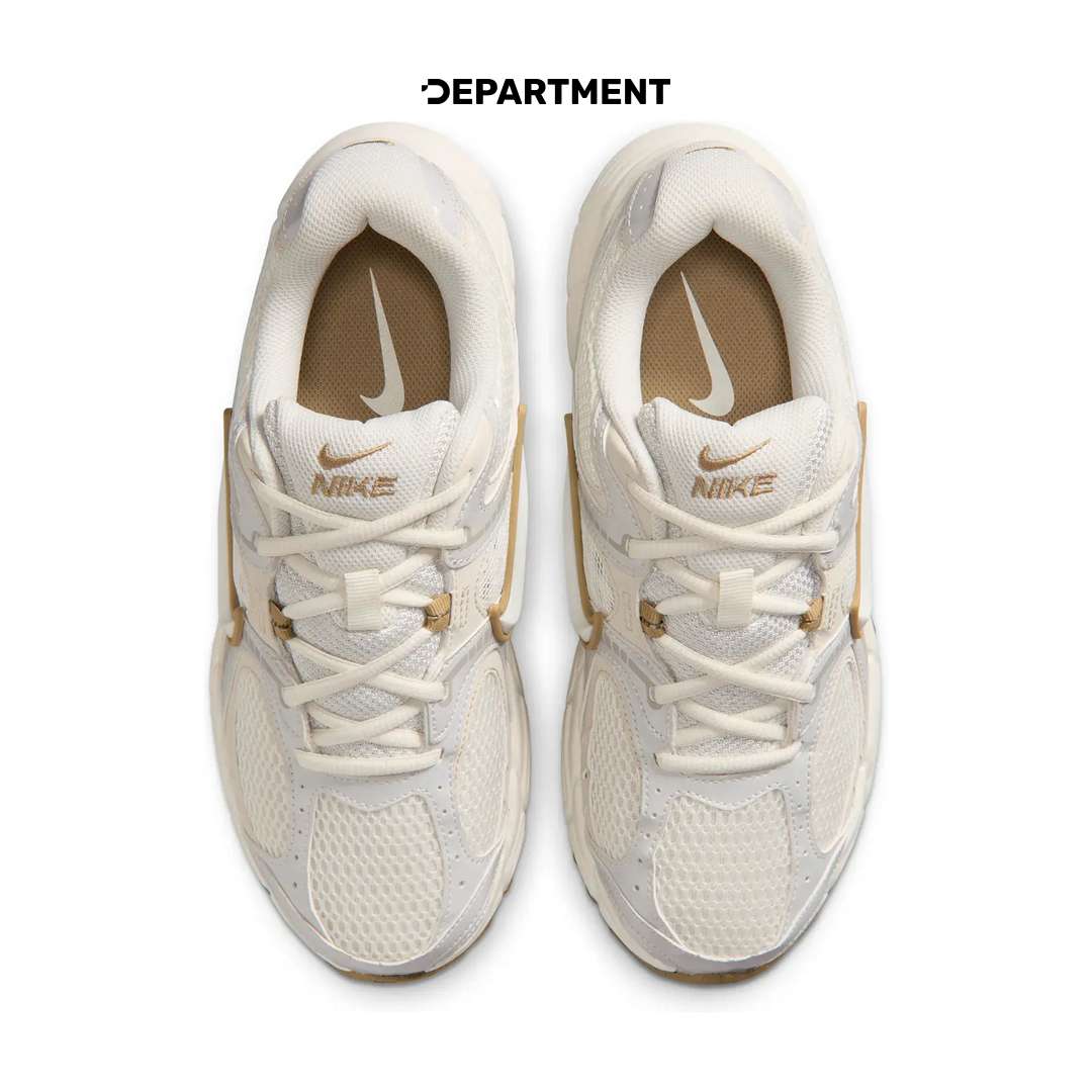 NIKE W V5 RNR WITH REFLECTIVE ACCENTS