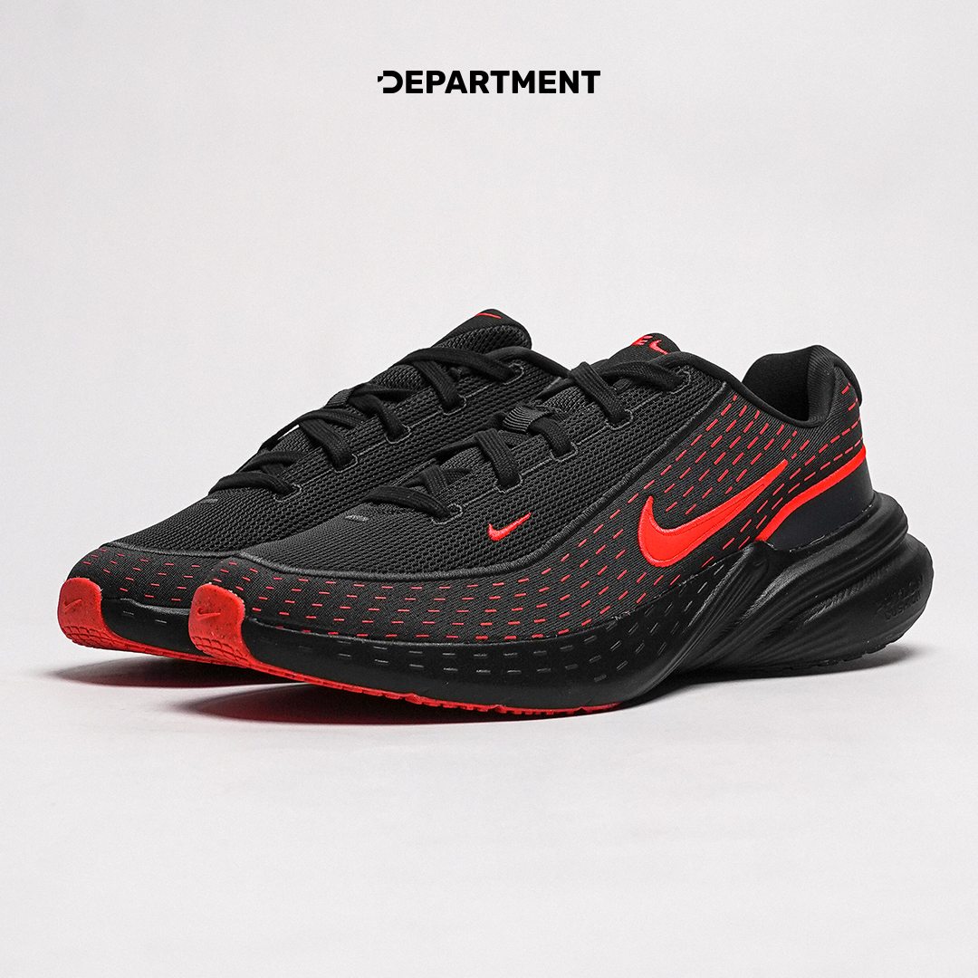 NIKE UPLIFT SC