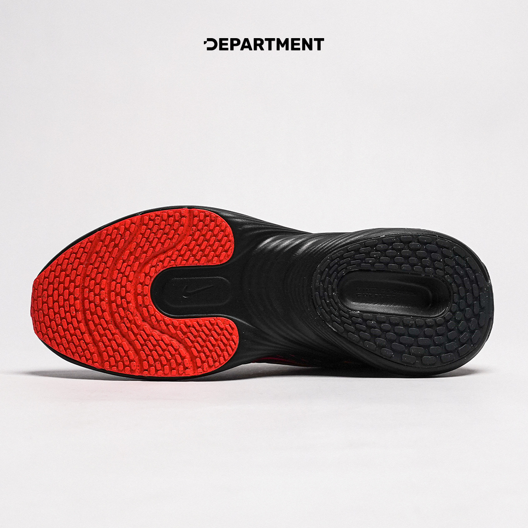 NIKE UPLIFT SC