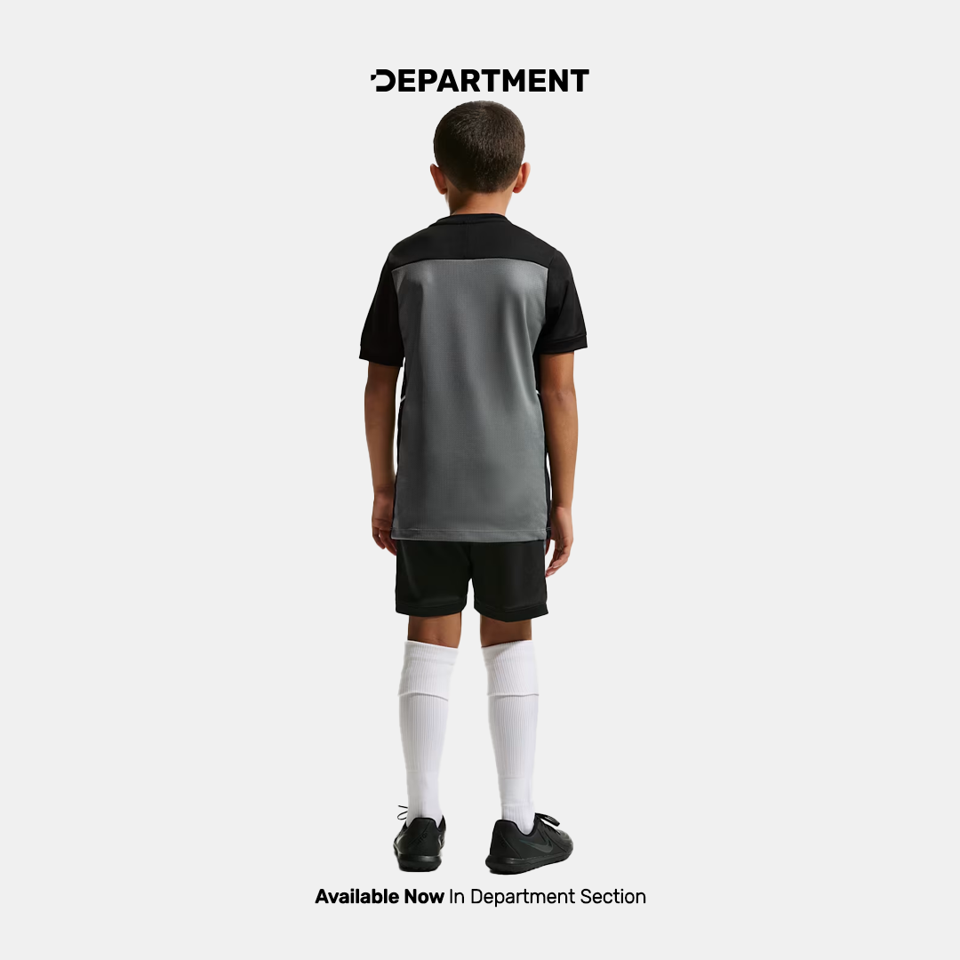 NIKE ACADEMY 25