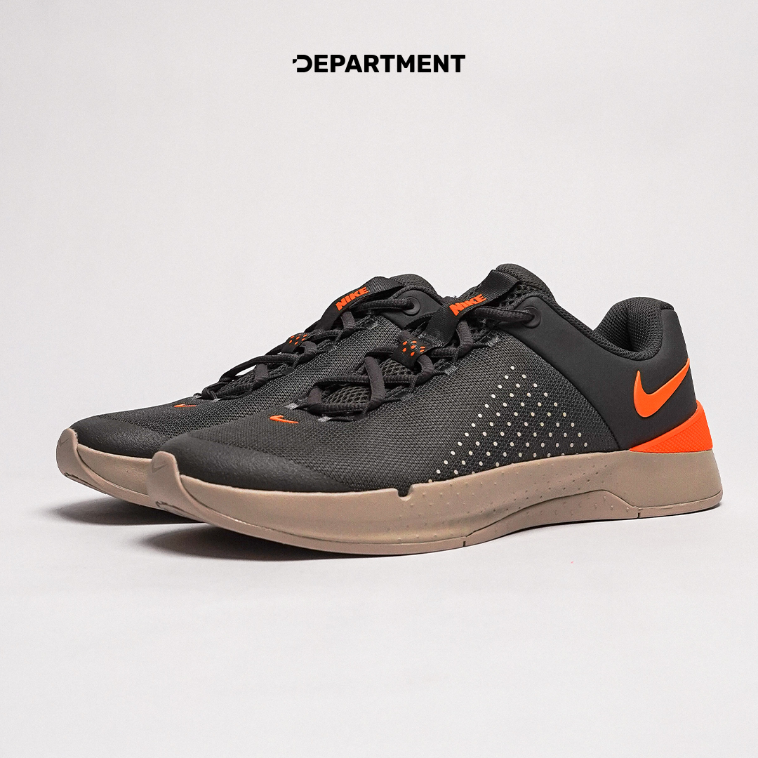 NIKE MC TRAINER 4