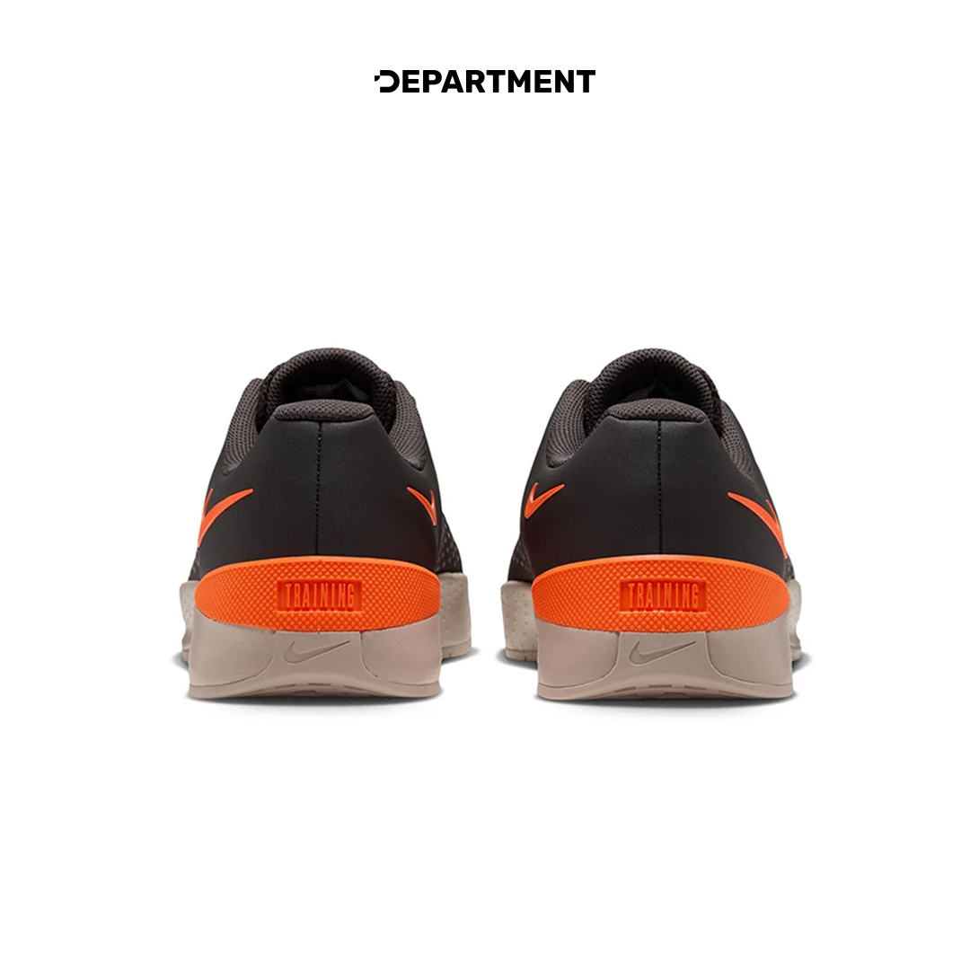 NIKE MC TRAINER 4
