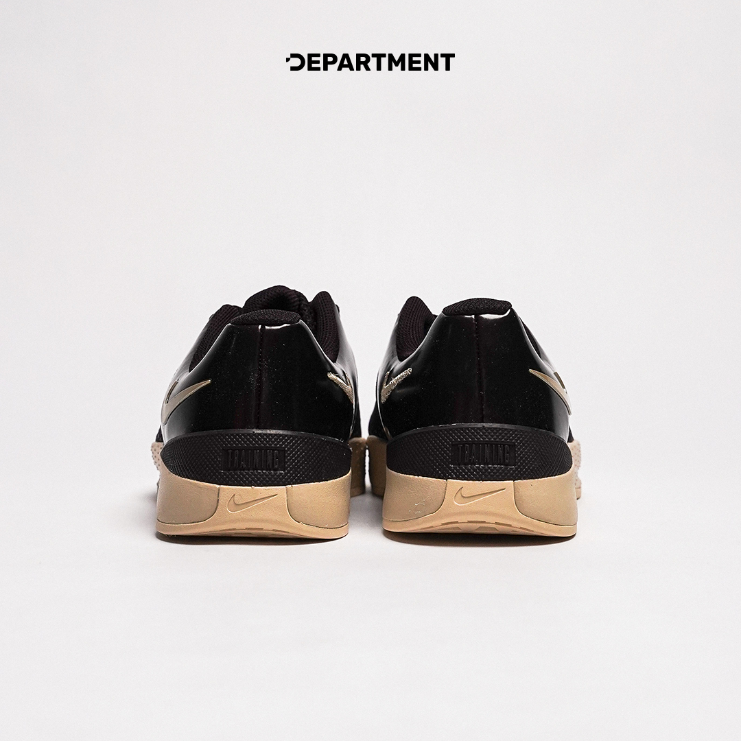NIKE W MC TRAINER 4