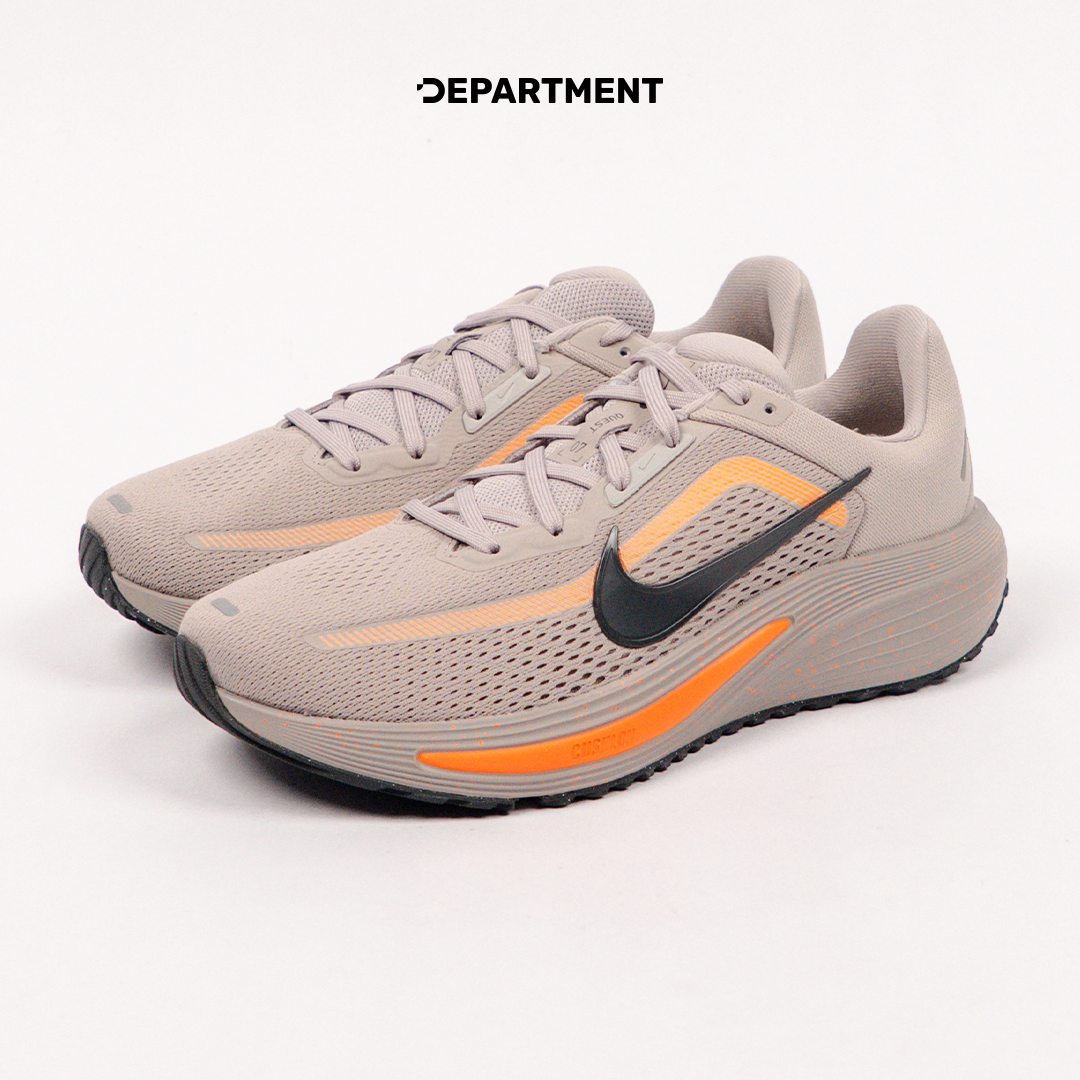 NIKE QUEST 7