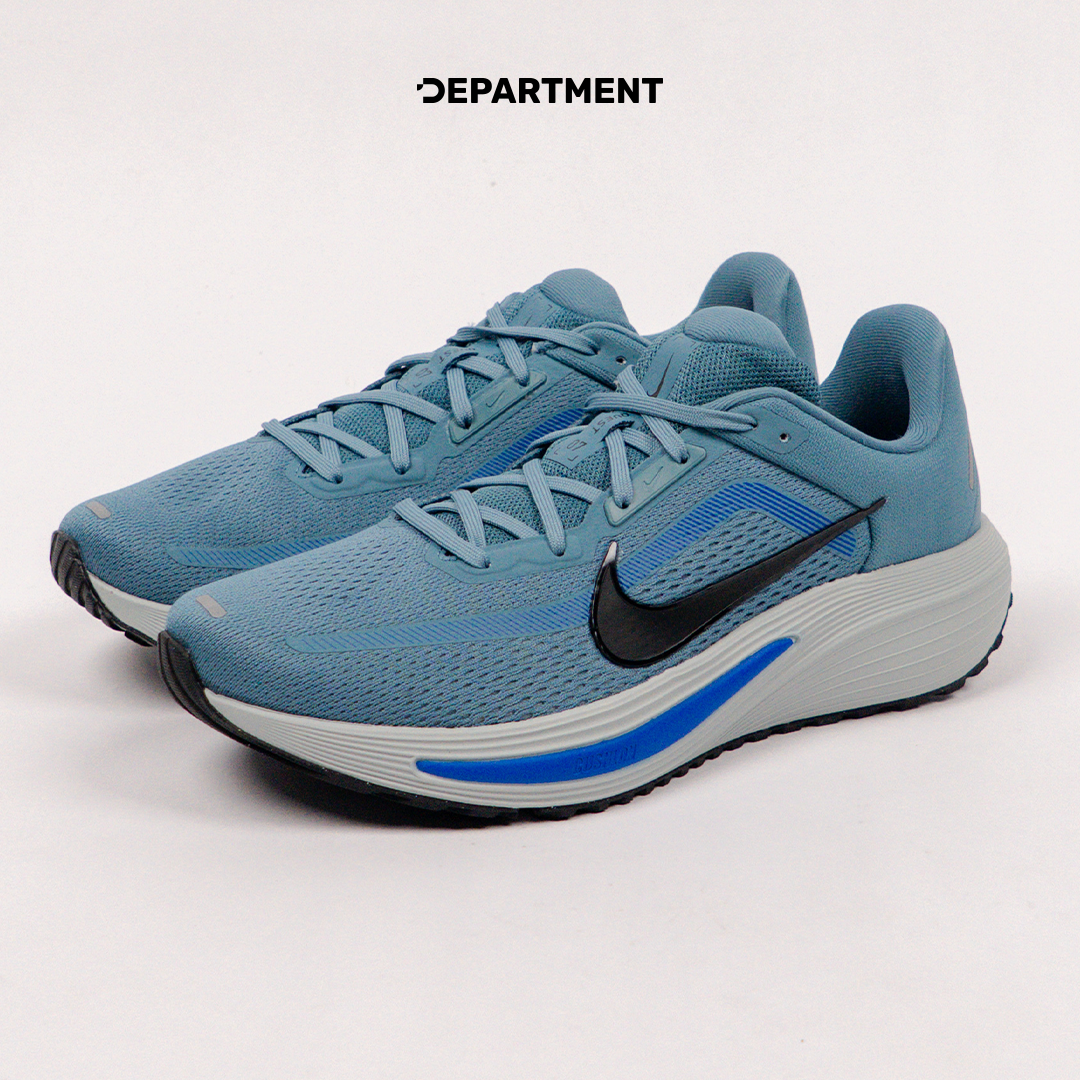 NIKE QUEST 7