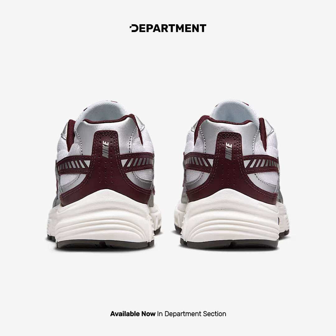 NIKE WMNS INITIATOR