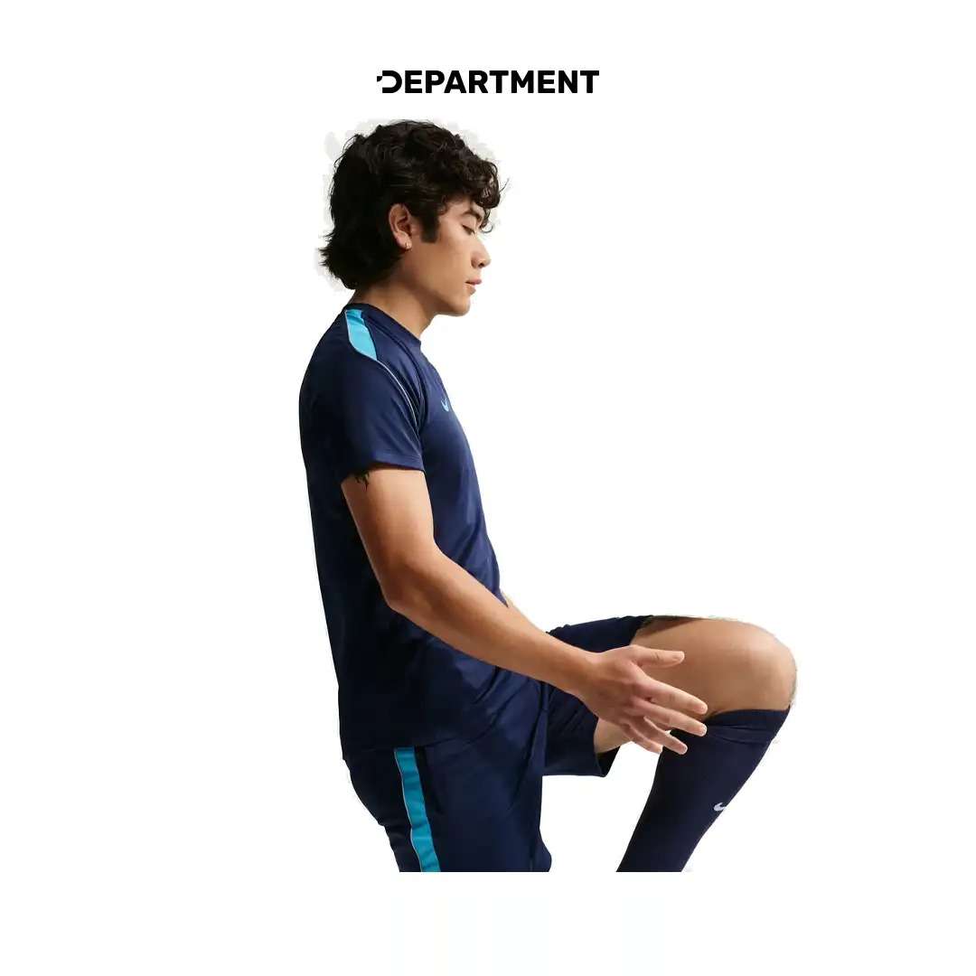 NIKE STRIKE DRI-FIT