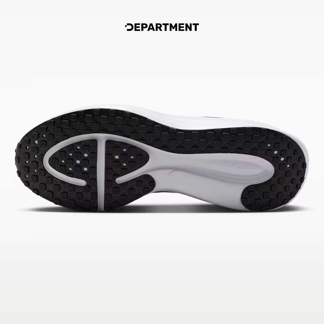 NIKE REVOLUTION 8 WIDE