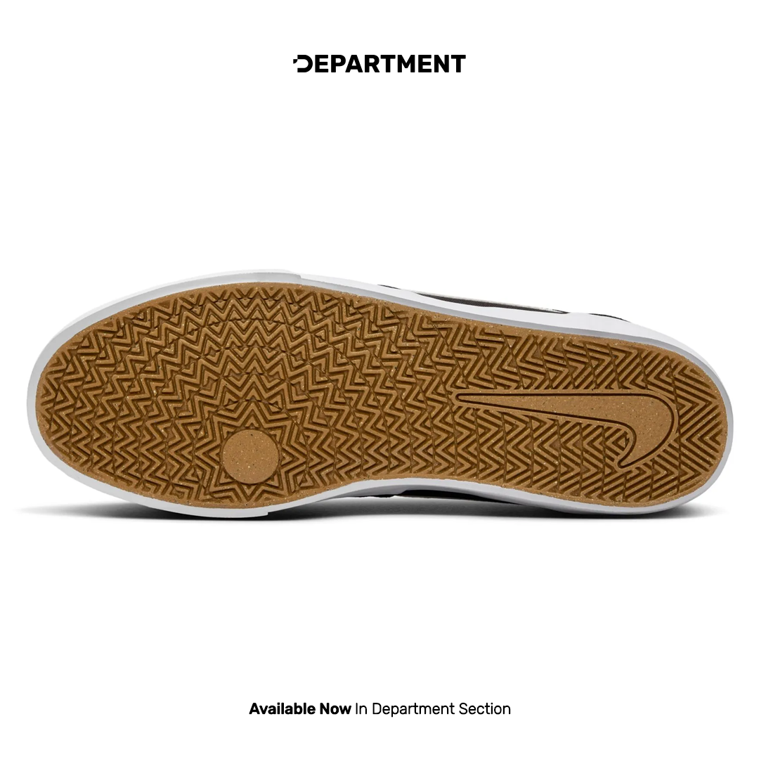 NIKE CHARGE CANVAS
