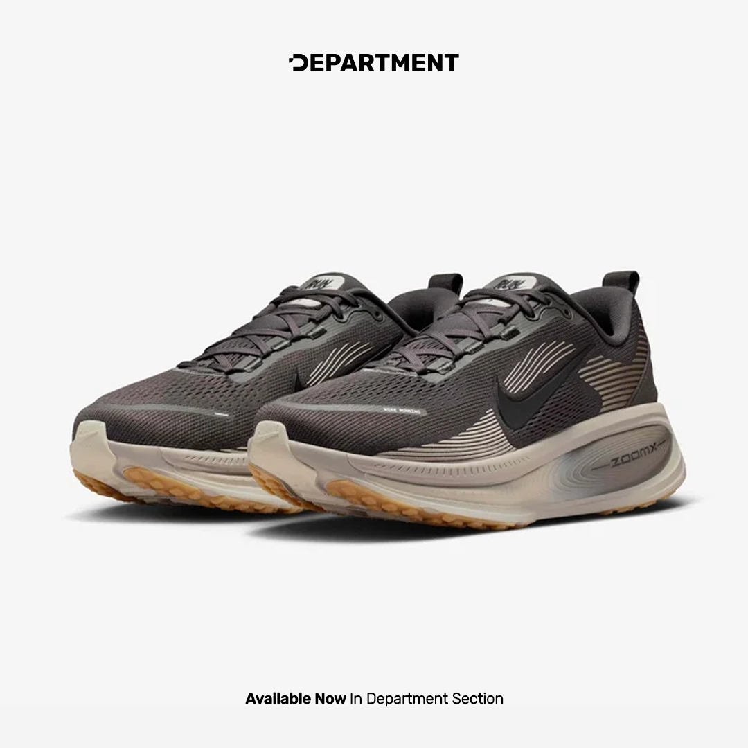 NIKE VOMERO 18