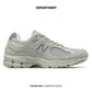 NEW BALANCE 2002R