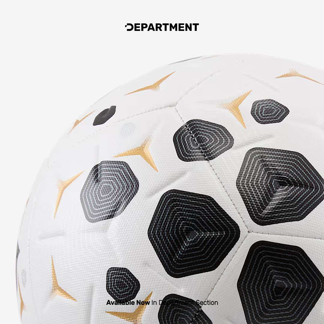 NIKE ACADEMY FOOTBALL