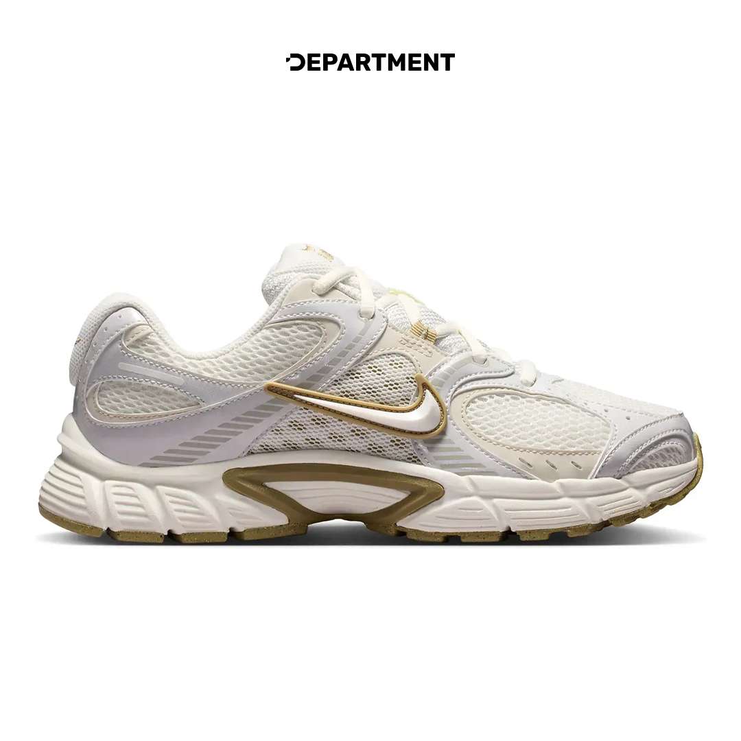 NIKE W V5 RNR WITH REFLECTIVE ACCENTS