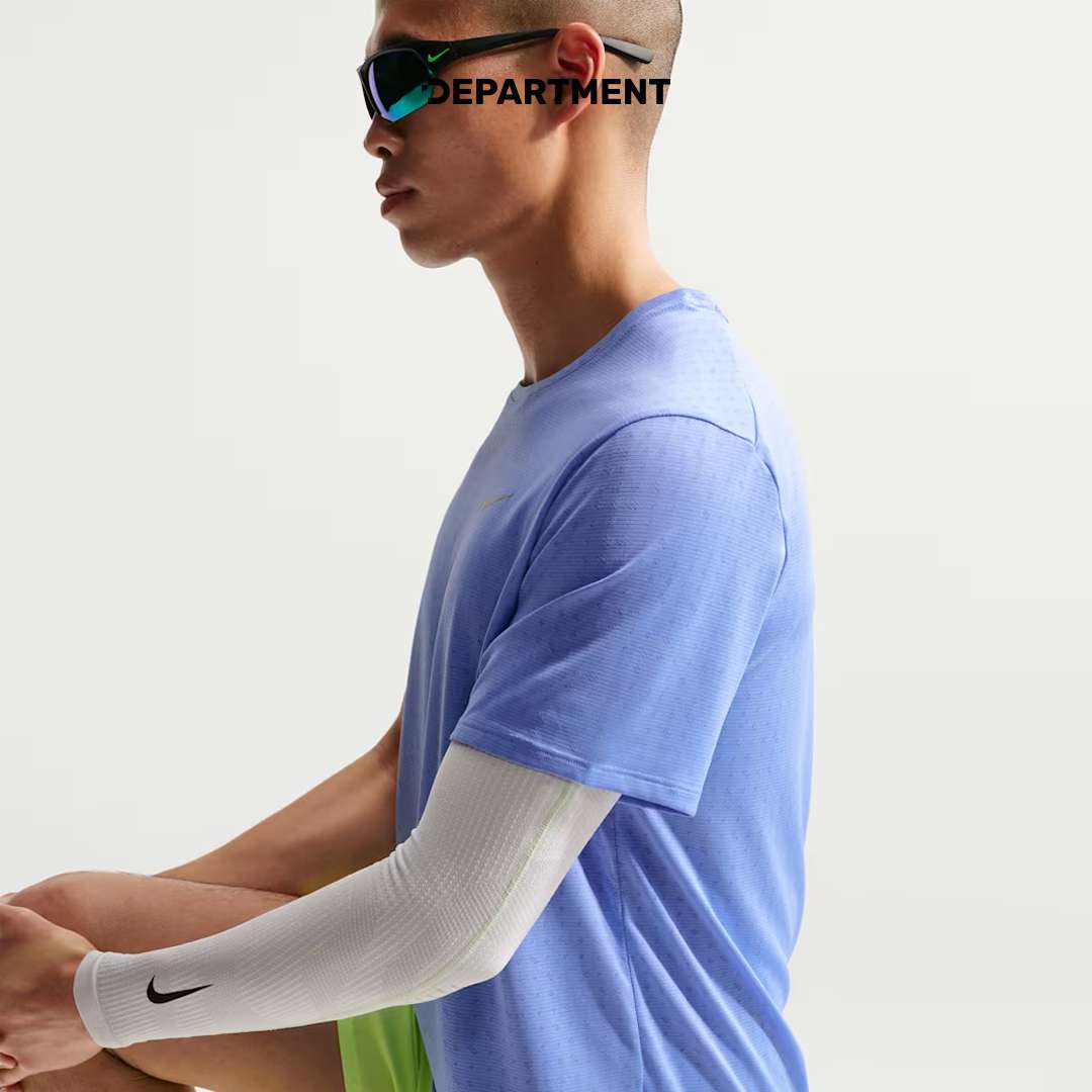 NIKE DRI-FIT MILER BREATHE