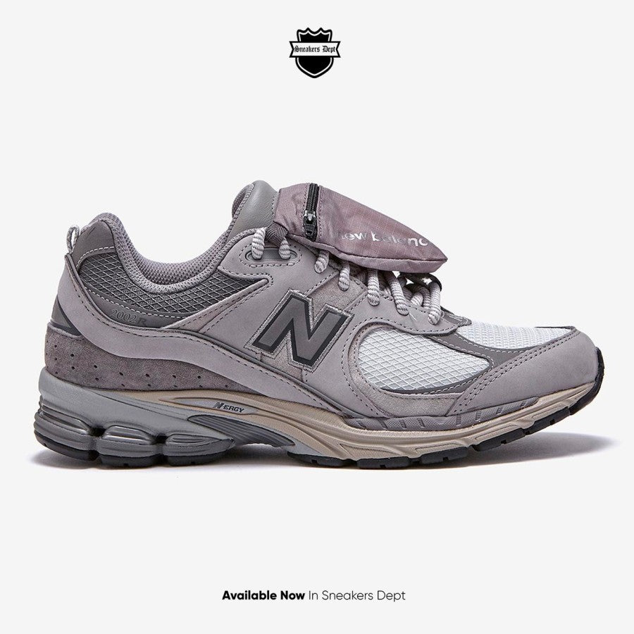 NEW BALANCE 2002R M2002RVC