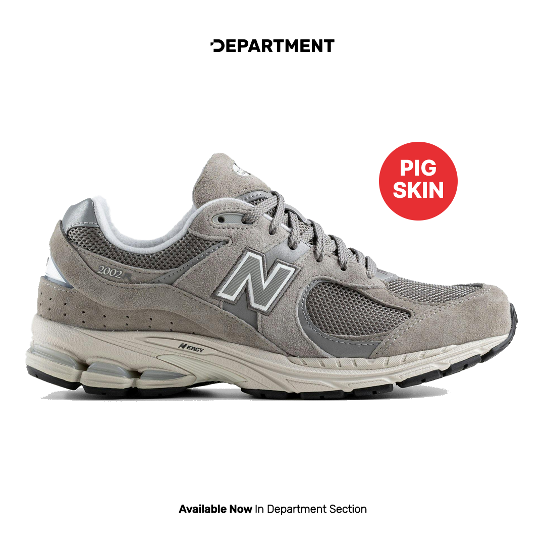 NEW BALANCE 2002R