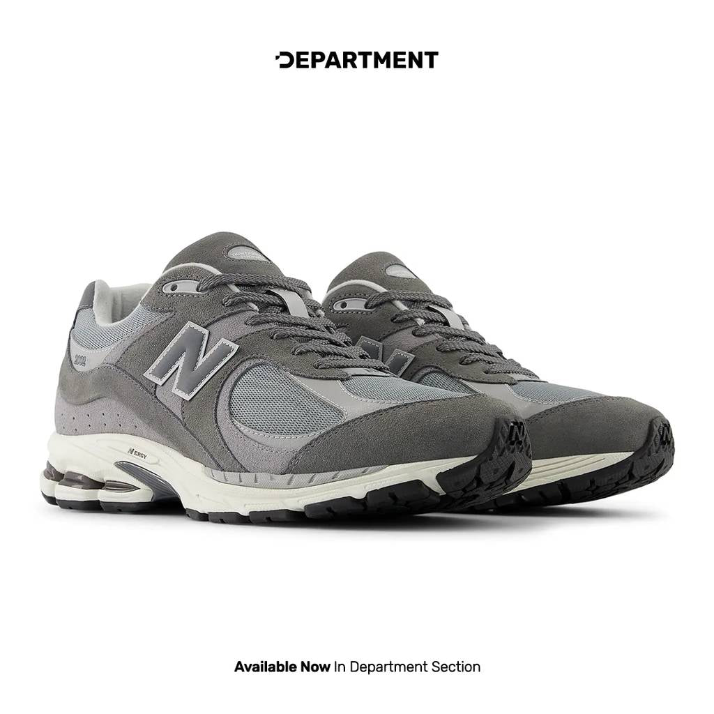 NEW BALANCE 2002R