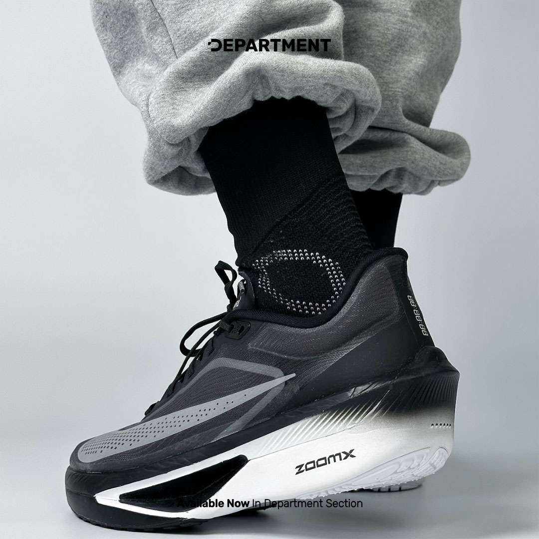 NIKE ZOOM FLY 6