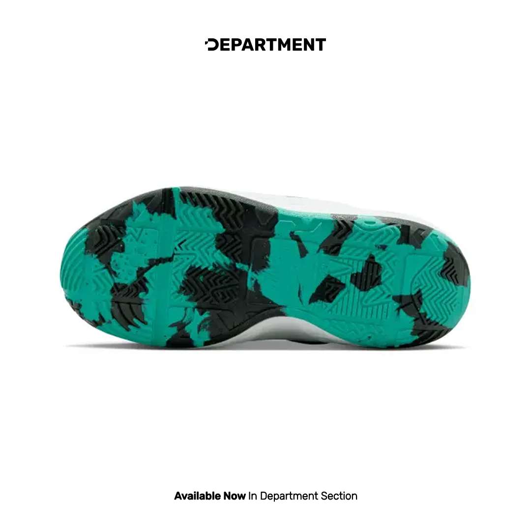 NIKE TEAM HUSTLE D 12