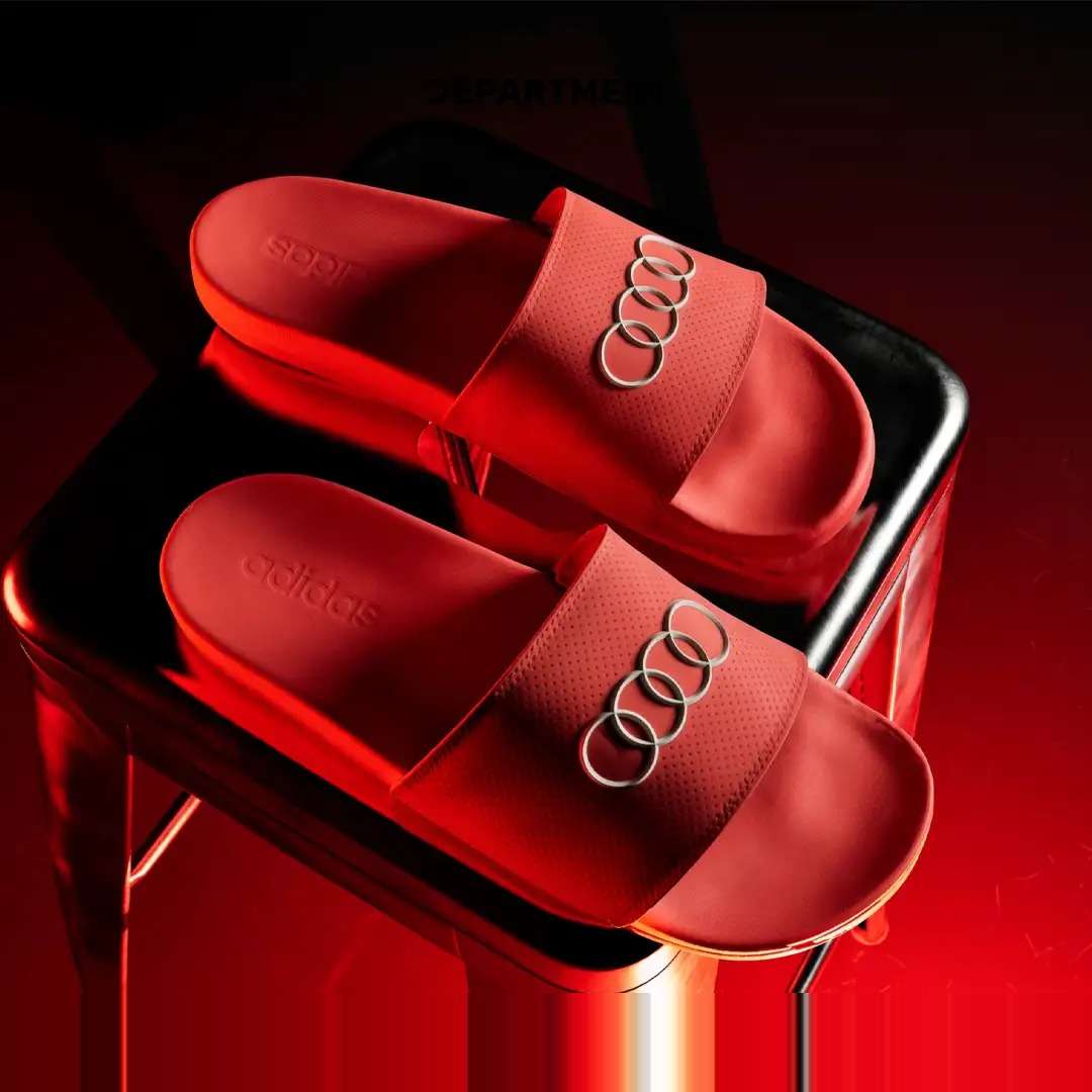 ADIDAS ADILETTE COMFORT X AUDI - REVOLUT F1 TEAM