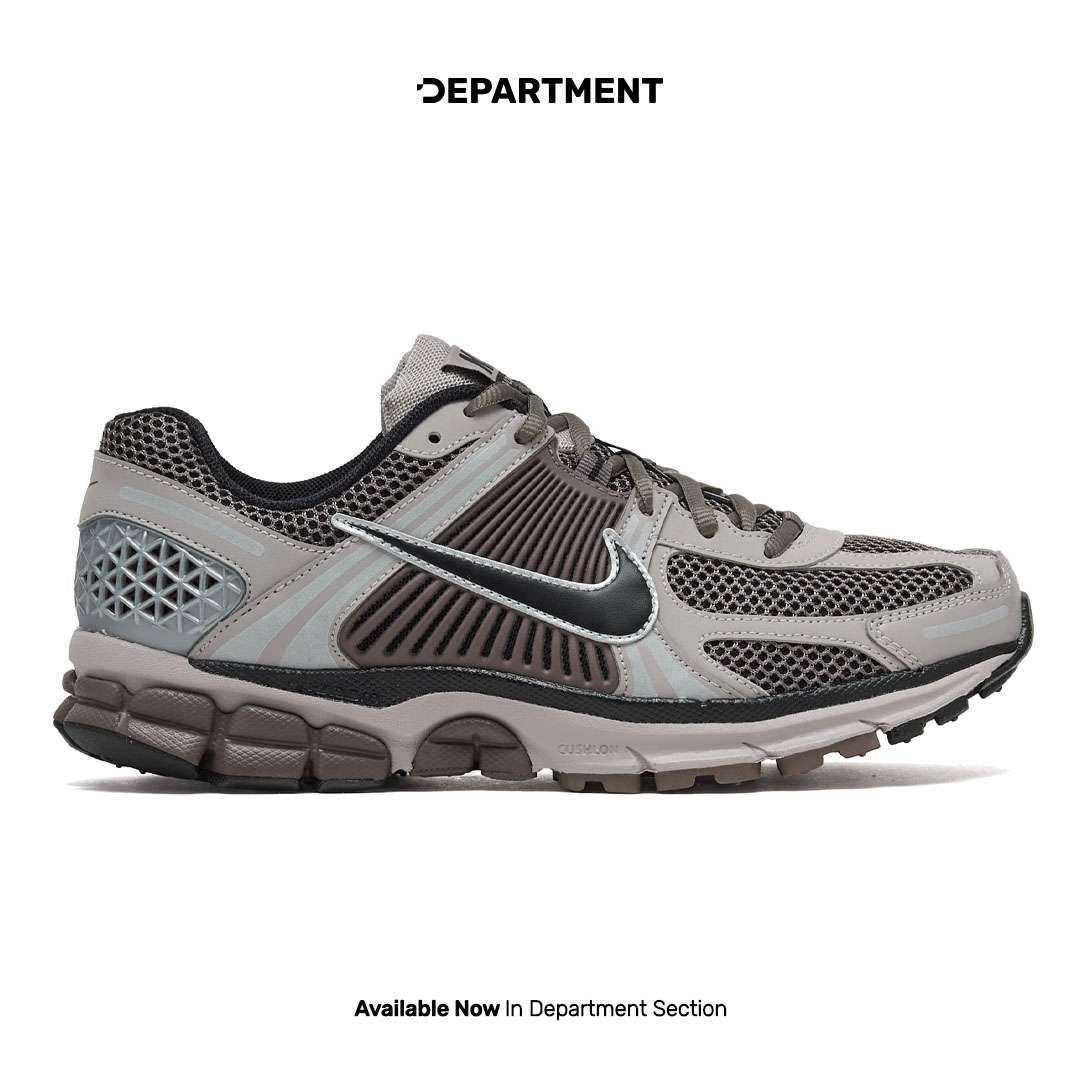 NIKE ZOOM VOMERO 5