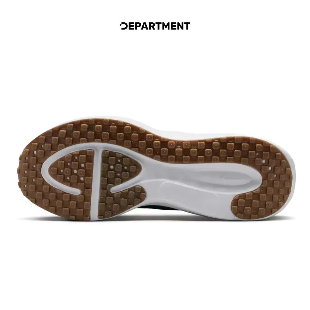 NIKE REVOLUTION 8