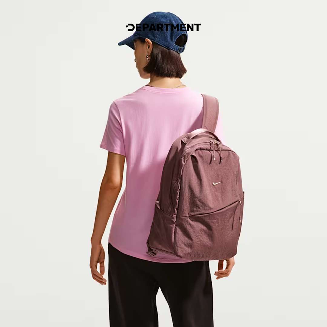 NIKE SPORTSWEAR CLUB ESSENTIALS