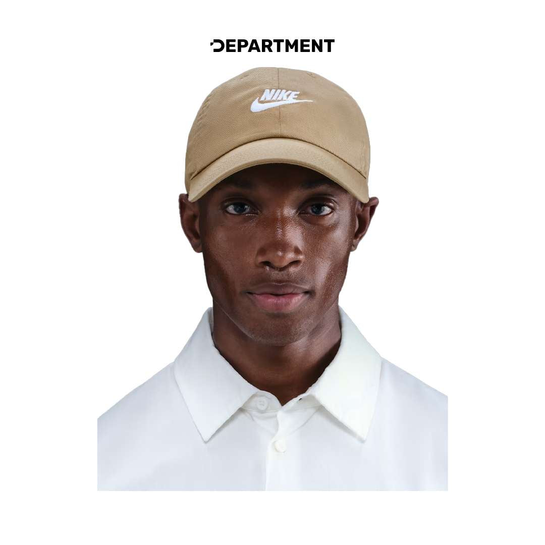 NIKE CLUB UNSTRUCTURED FUTURA WASH