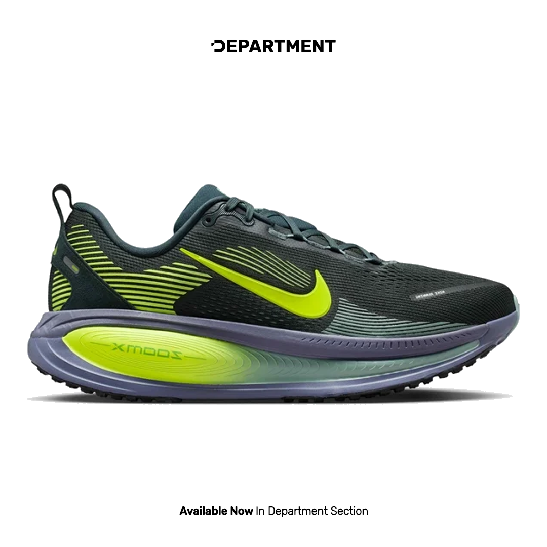 NIKE VOMERO 18