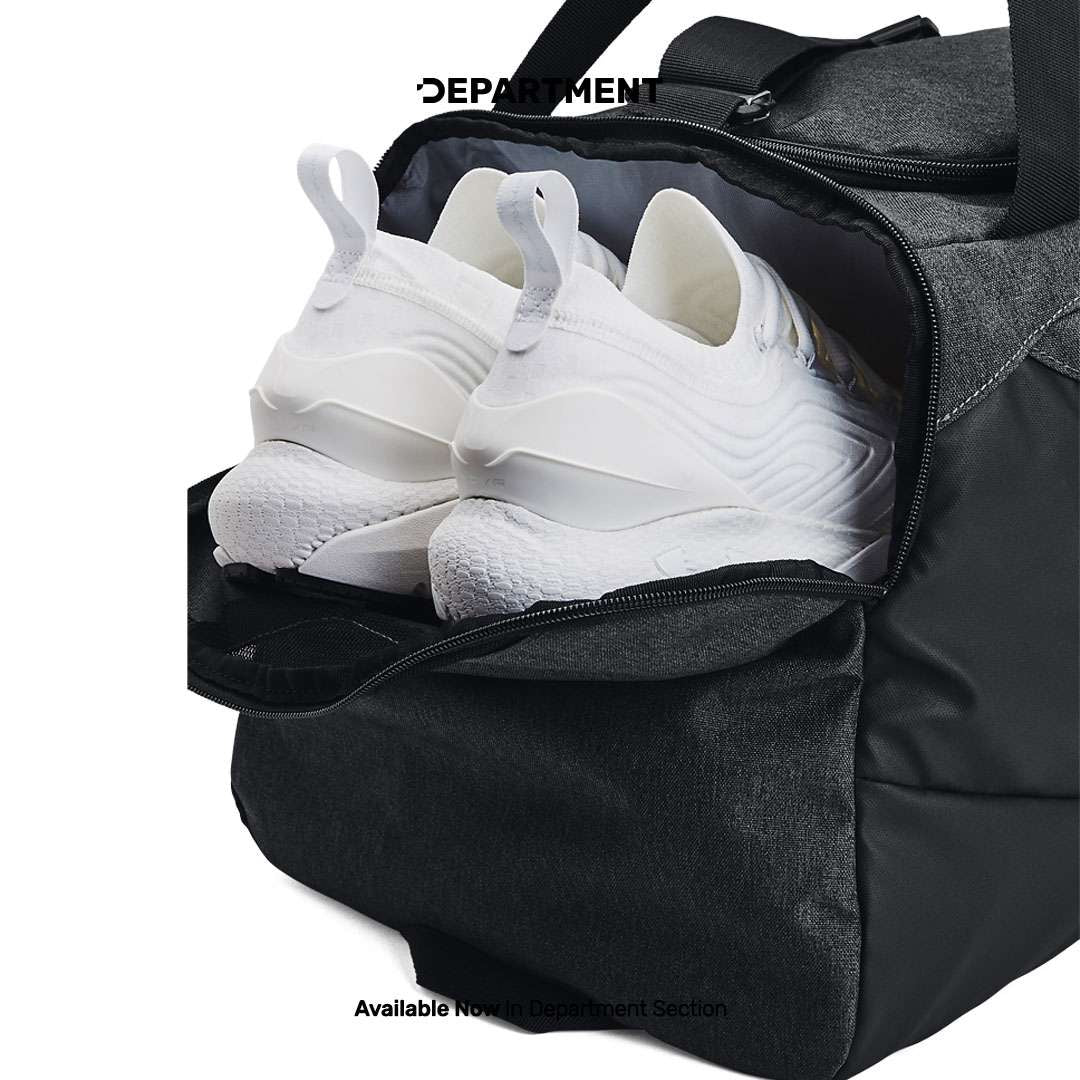 UNDER ARMOUR UNDENIABLE 5.0 MEDIUM