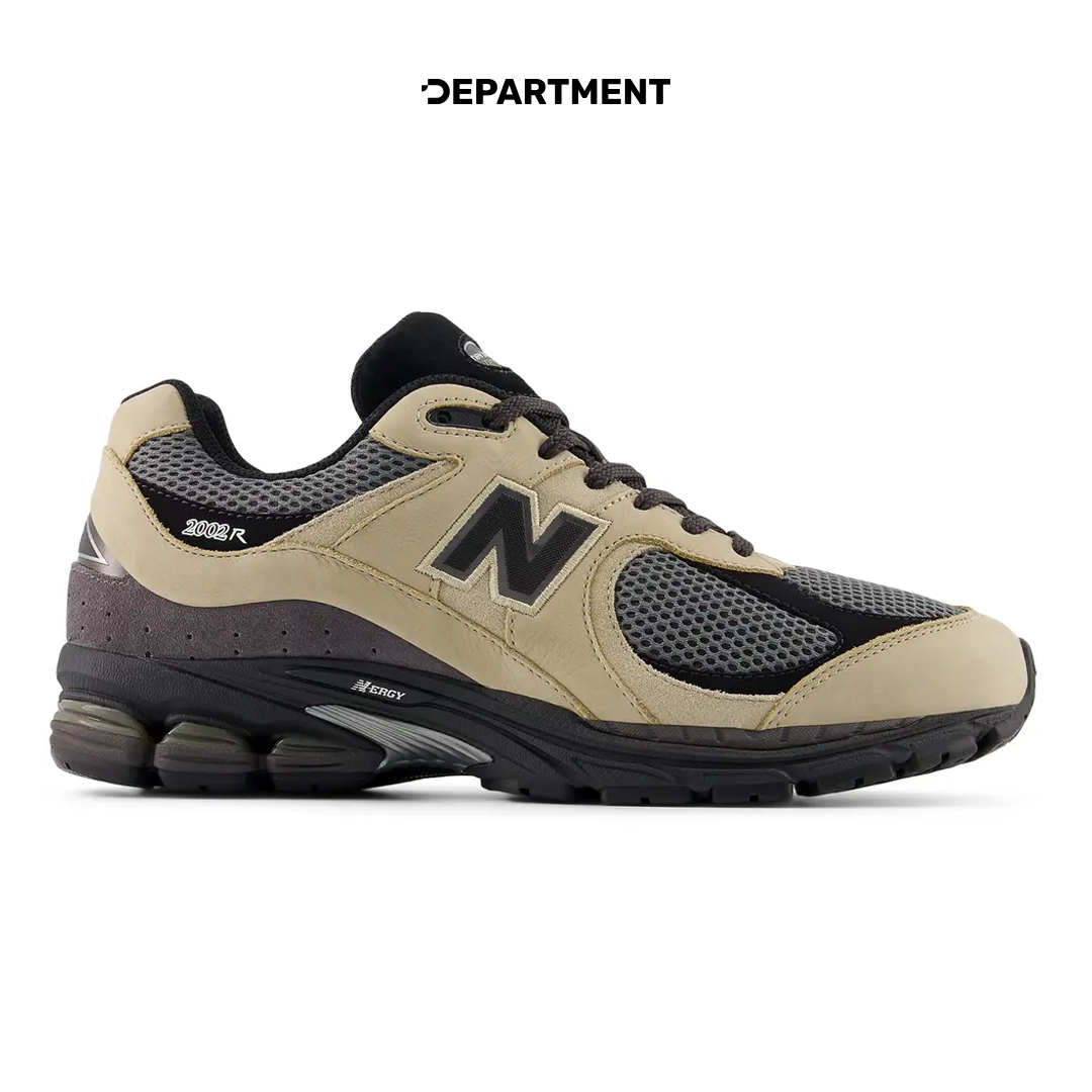 NEW BALANCE 2002R