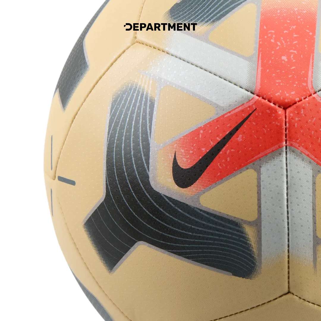NIKE PITCH