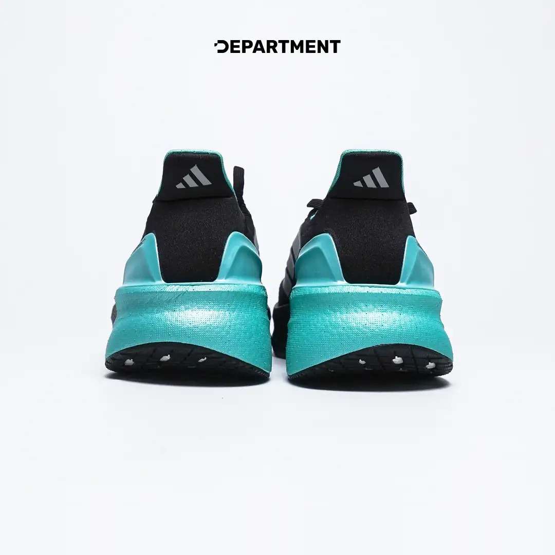 ADIDAS ULTRABOOST 5X X MERCEDES AMG PETRONAS FORMULA ONE TEAM