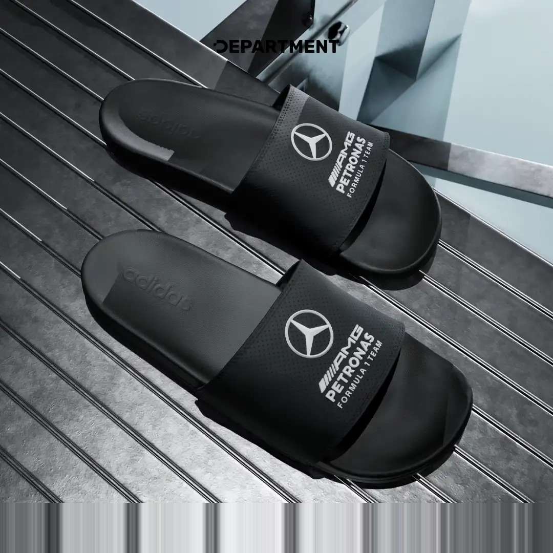 ADIDAS ADILETTE COMFORT X MERCEDES - AMG PETRONAS F1 TEAM